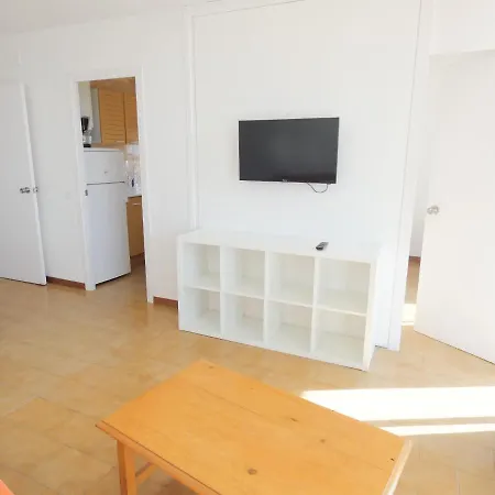 Bora 6-a Apartment Roses